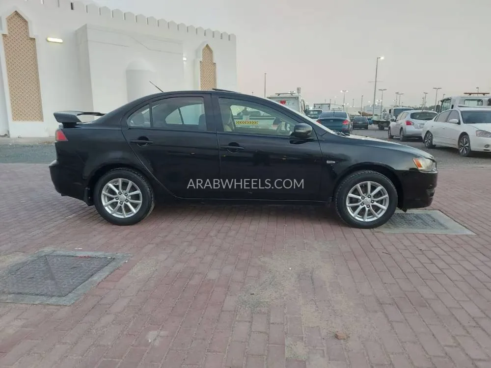 Mitsubishi Lancer 2016 for Sale in Sharjah Image-4