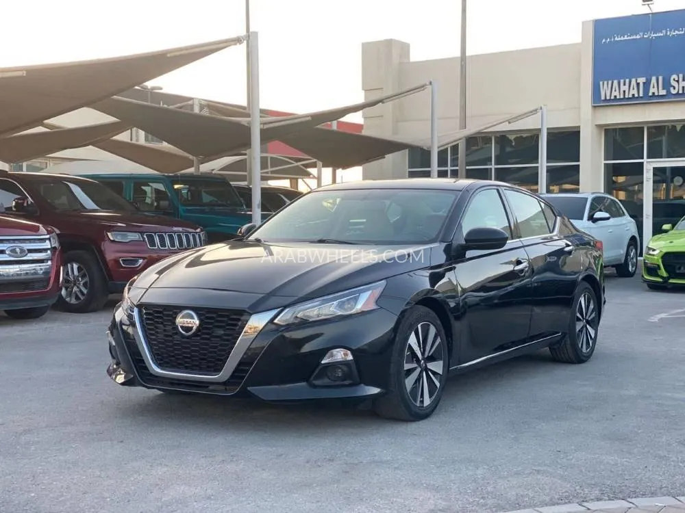 Nissan Altima 2019 for Sale in Sharjah Image-2