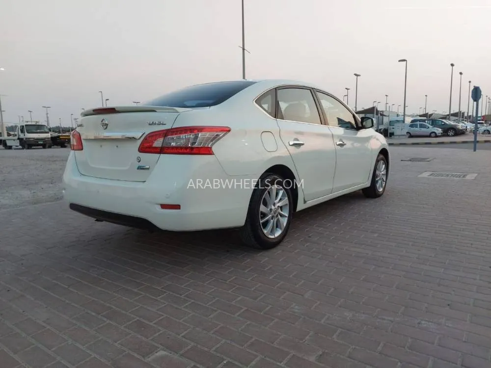 Nissan Sentra 2015 for Sale in Sharjah Image-7