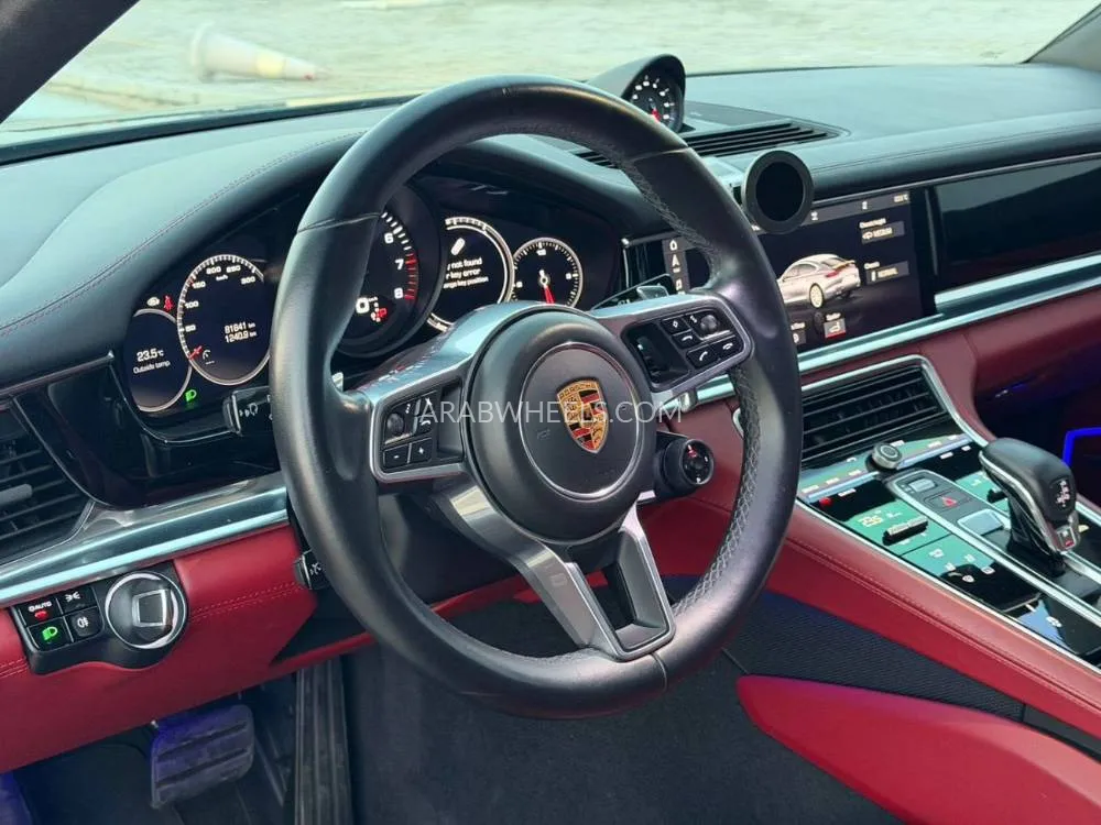 Porsche Panamera 2018 for Sale in Sharjah Image-7