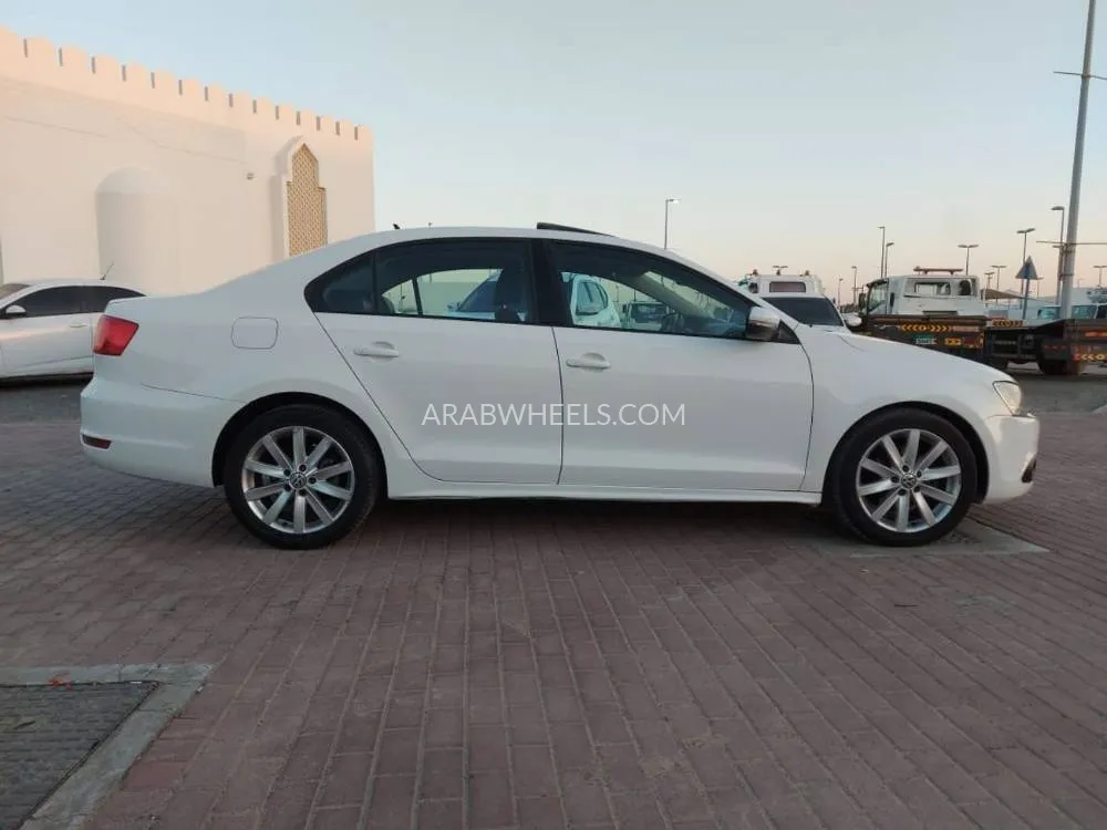 Volkswagen Jetta 2012 for Sale in Sharjah Image-6