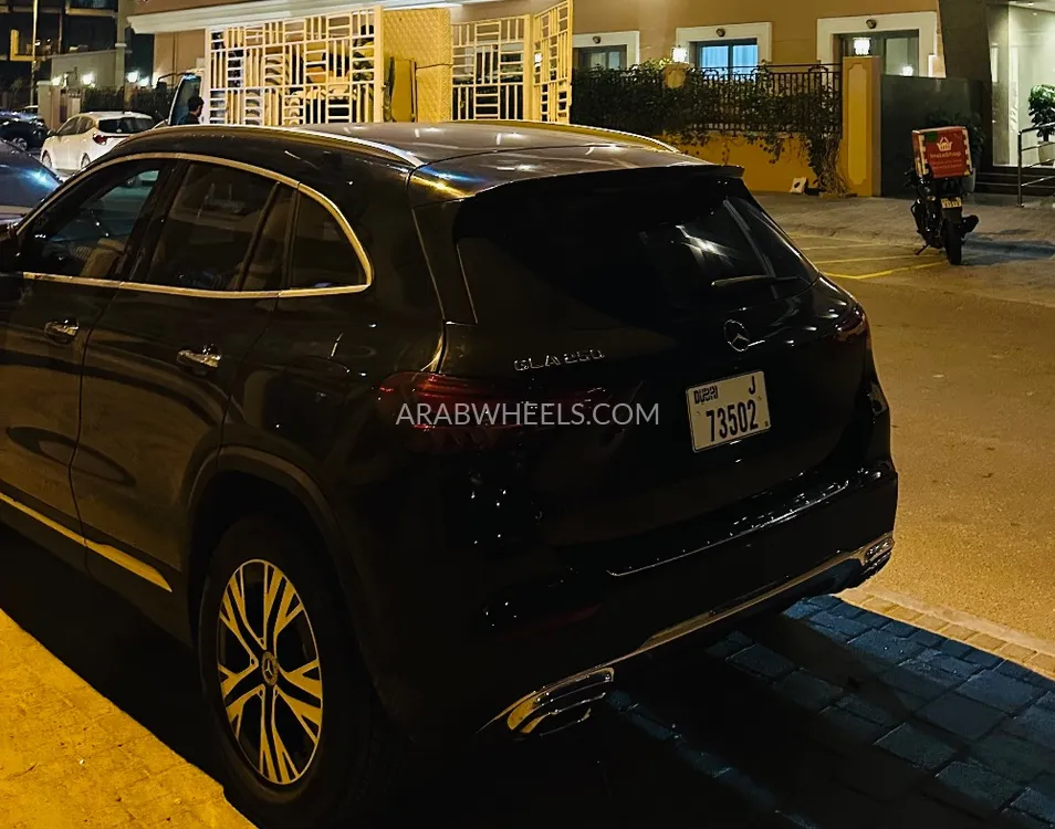 Mercedes Benz GLA 2025 for Sale in Dubai Image-4