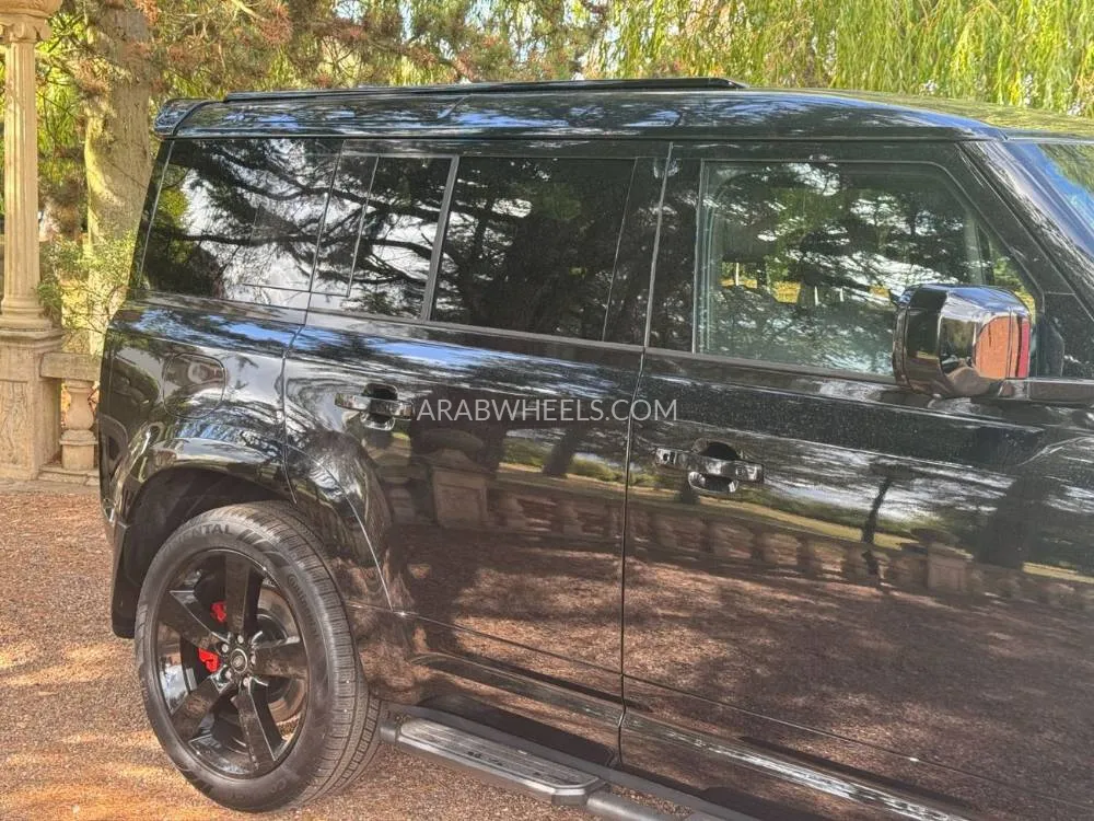 Land Rover Defender 2025 for Sale in Dubai Image-21