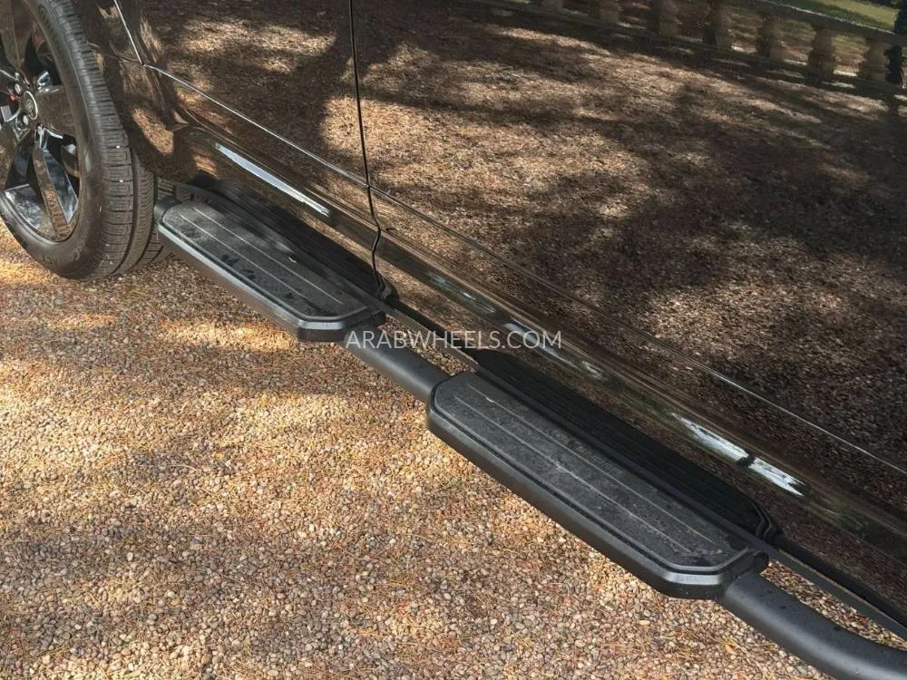 Land Rover Defender 2025 for Sale in Dubai Image-26