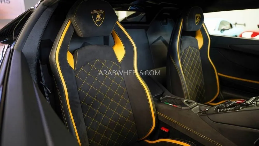 Lamborghini Aventador 2018 for Sale in Dubai Image-14