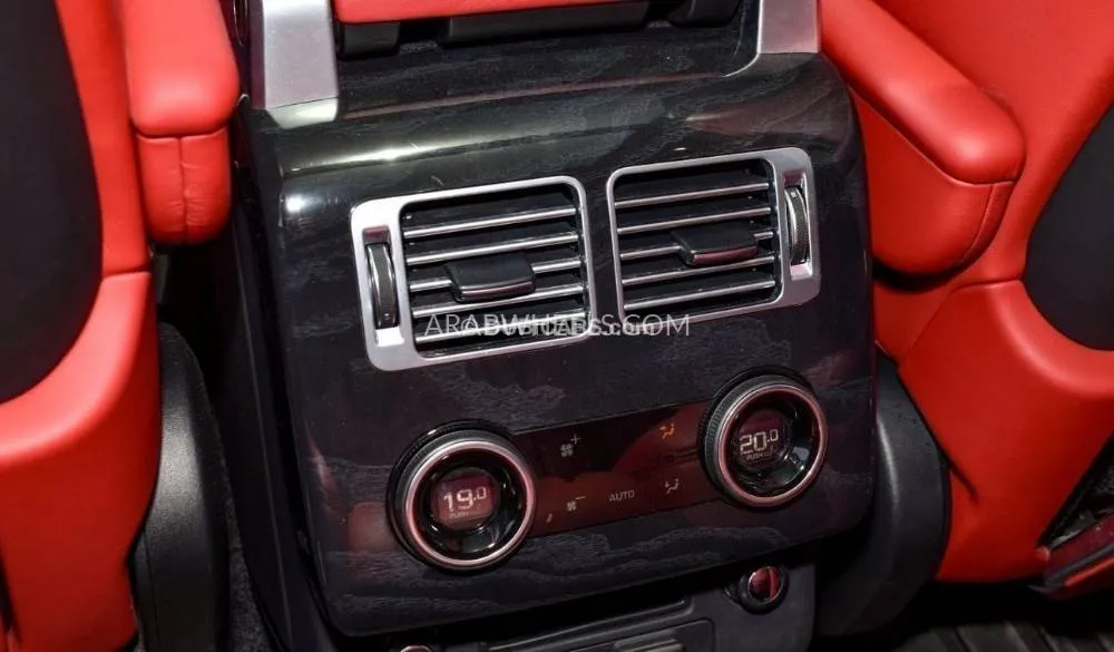 Land Rover Range Rover 2020 for Sale in Dubai Image-10