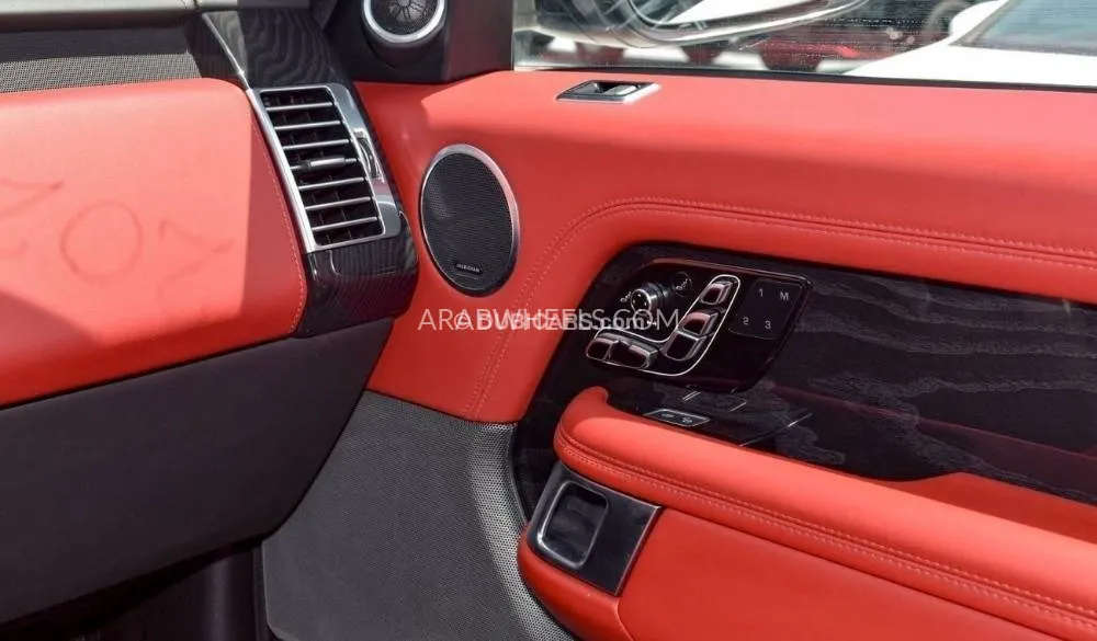 Land Rover Range Rover 2020 for Sale in Dubai Image-11
