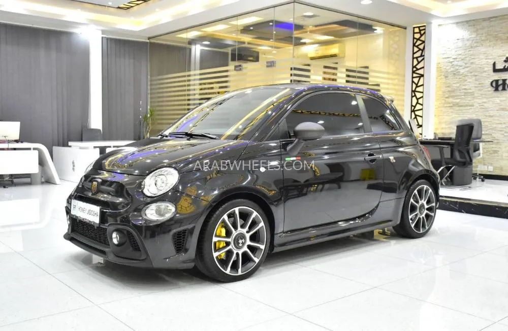 Abarth 695 2023 for Sale in Dubai Image-3