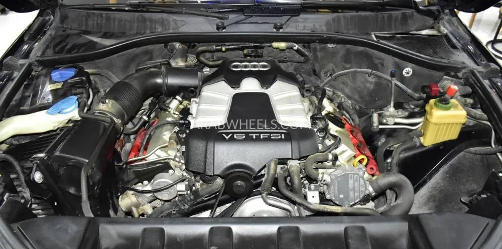 Audi Q7 2014 for Sale in Dubai Image-19