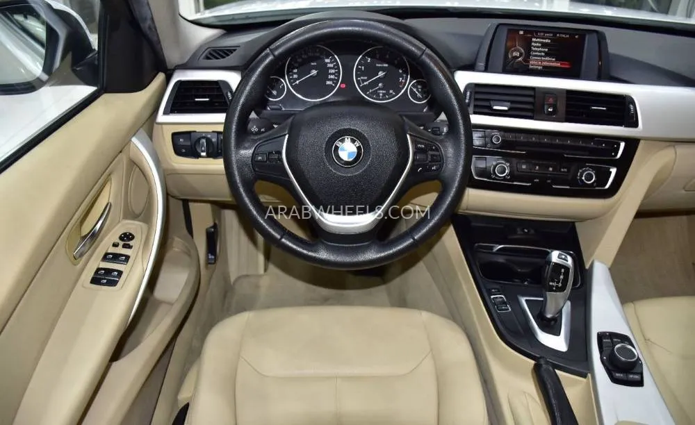 BMW 3 series 2017 for Sale in Dubai Image-12