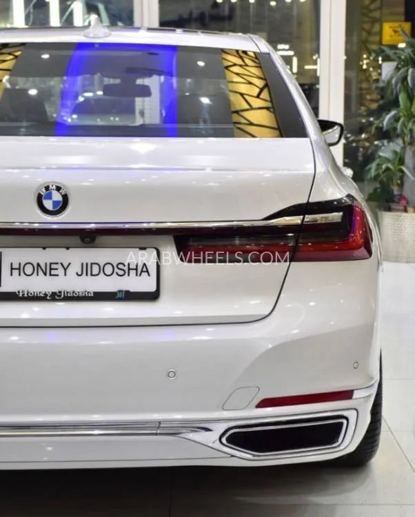 BMW 7 series 2022 for Sale in Dubai Image-9