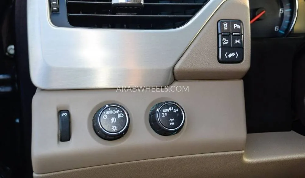 GMC Yukon 2017 for Sale in Dubai Image-13