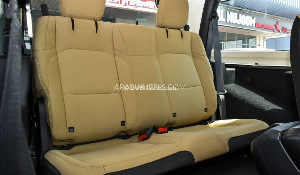 Jeep Wrangler 2018 for Sale in Dubai Image-8