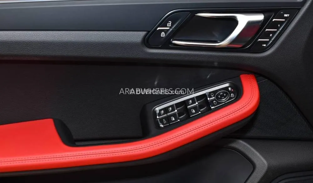 Porsche Macan 2021 for Sale in Dubai Image-12