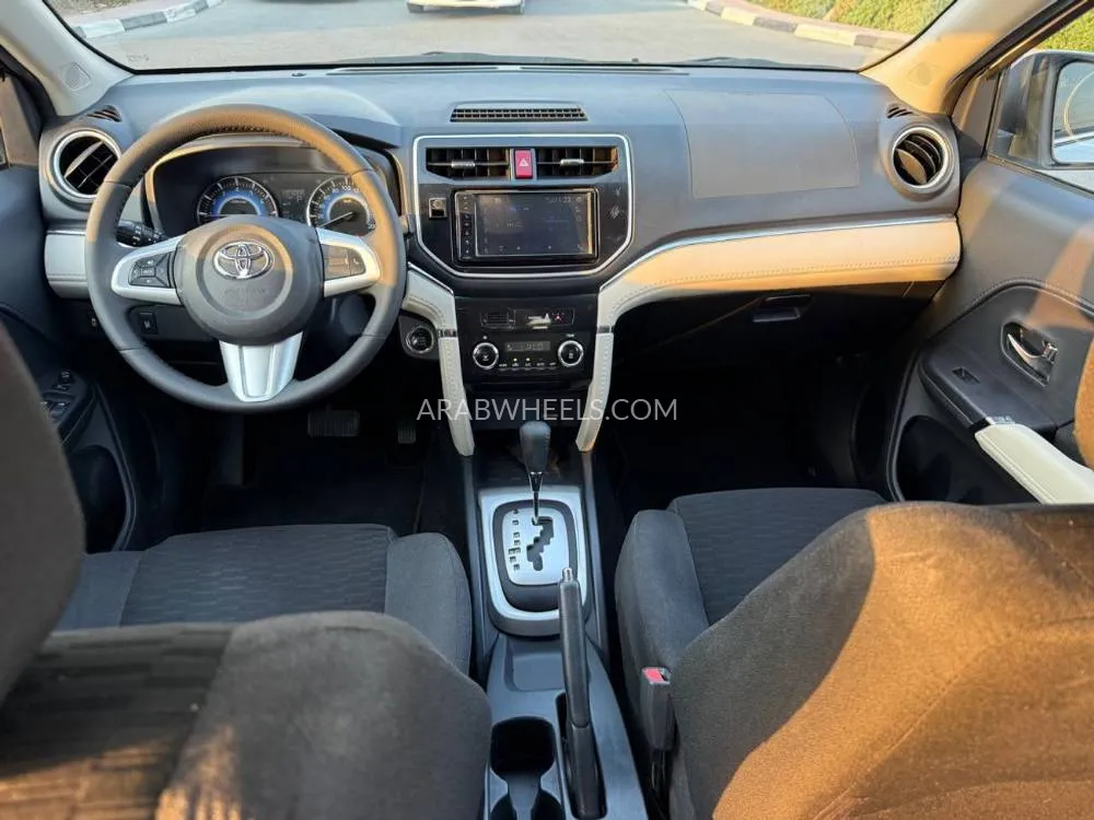 Toyota Rush 2019 for Sale in Dubai Image-10