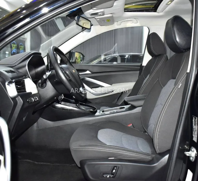 Chevrolet Captiva 2023 for Sale in Dubai Image-10