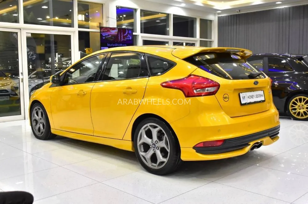 Ford Focus 2016 for Sale in Dubai Image-7