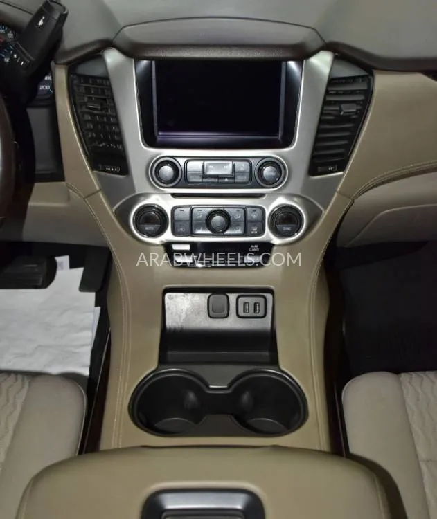 GMC Yukon 2019 for Sale in Dubai Image-17