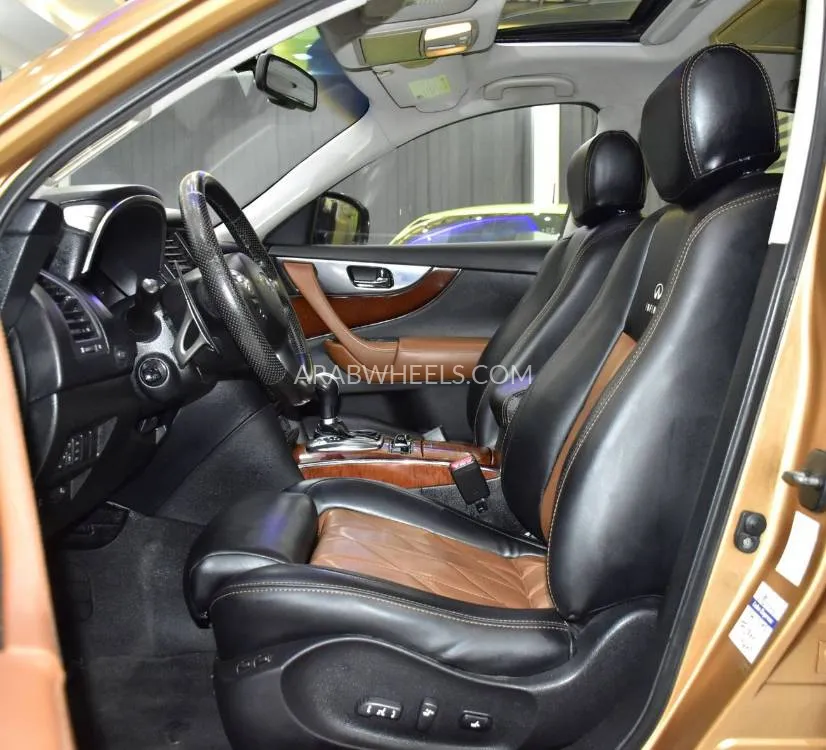 Infiniti FX50 2009 for Sale in Dubai Image-10
