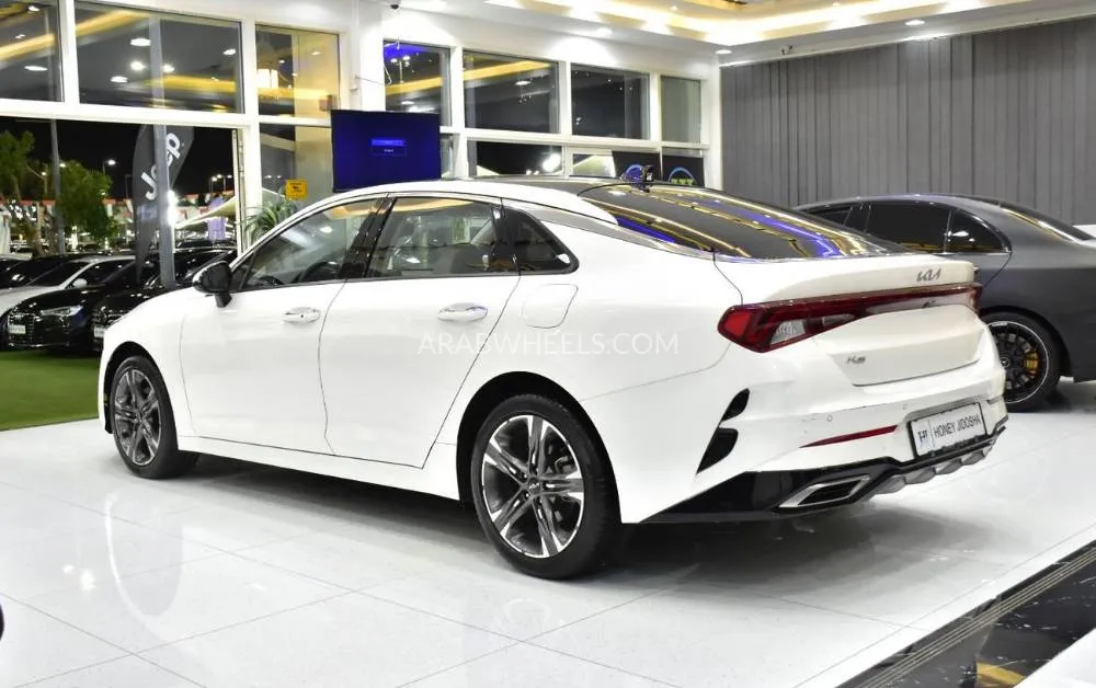 Kia K5 2022 for Sale in Dubai Image-7
