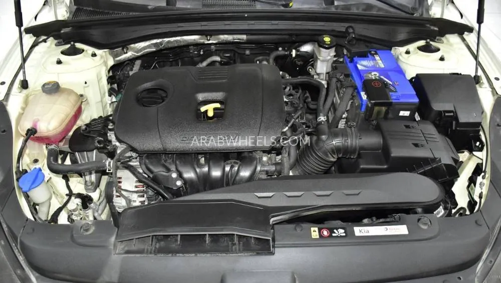 Kia K5 2022 for Sale in Dubai Image-17