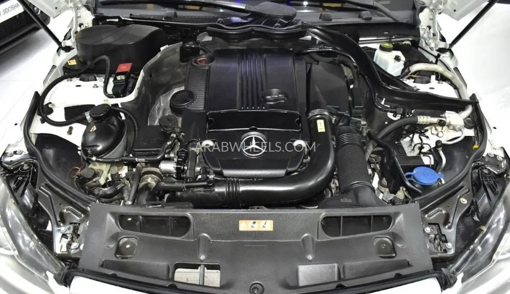 Mercedes Benz C Class 2015 for Sale in Dubai Image-17