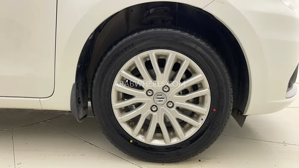 Suzuki Dzire 2022 for Sale in Dubai Image-10