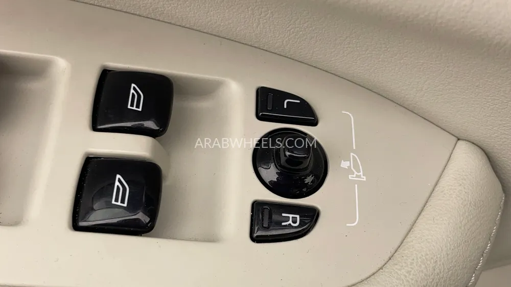 Volvo XC90 2023 for Sale in Dubai Image-47