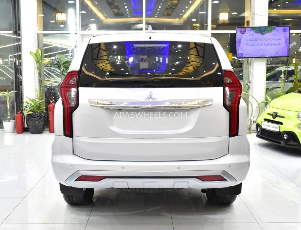 Mitsubishi Montero Sport 2021 for Sale in Dubai Image-5