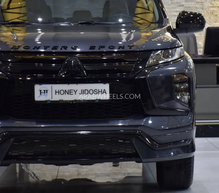 Mitsubishi Montero Sport 2023 for Sale in Dubai Image-4