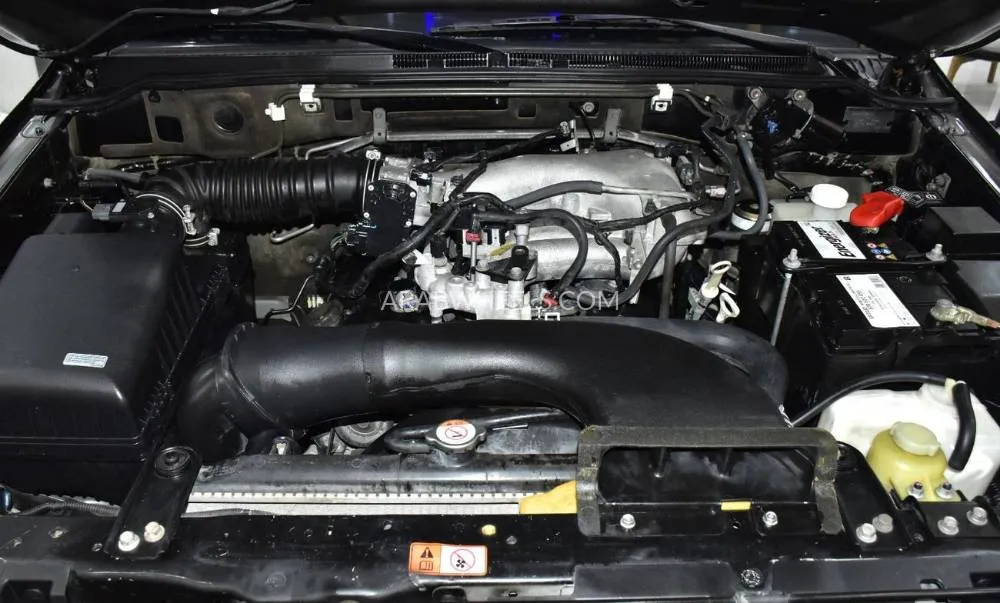 ميتسوبيشي باجيرو 2014 for Sale in دبي Image-16