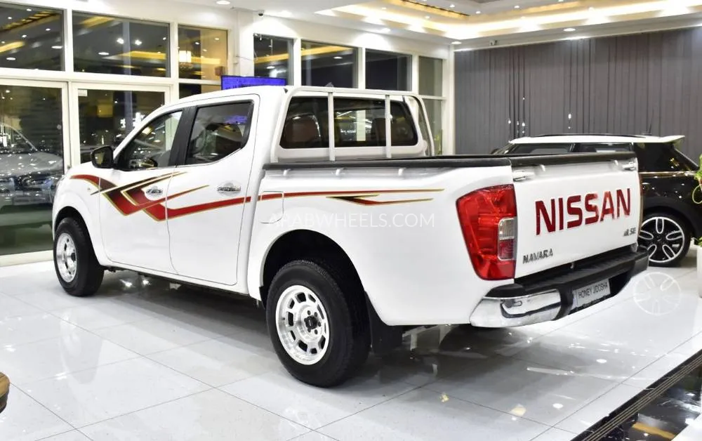 Nissan Navara 2019 for Sale in Dubai Image-7