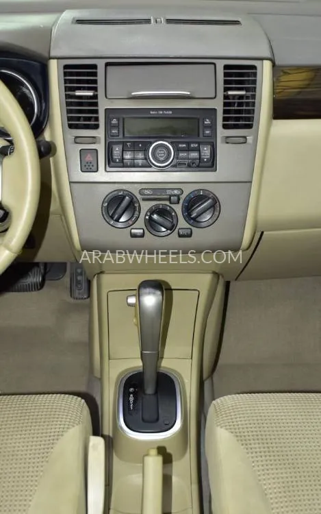 Nissan Tiida 2011 for Sale in Dubai Image-14