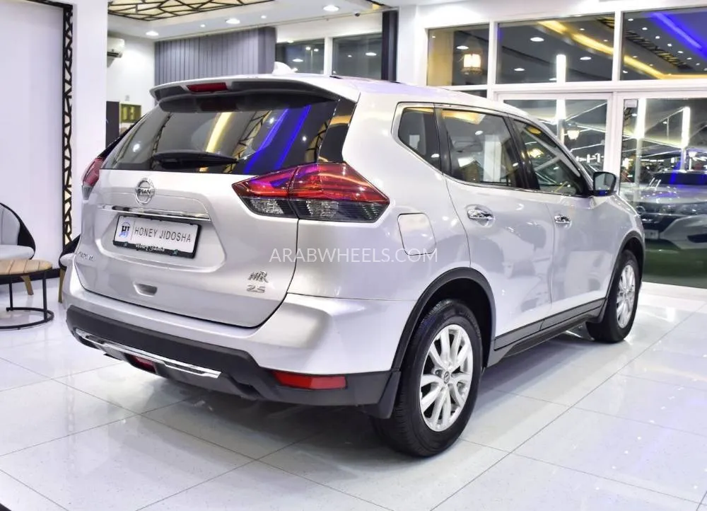 Nissan X-Trail 2021 for Sale in Dubai Image-6