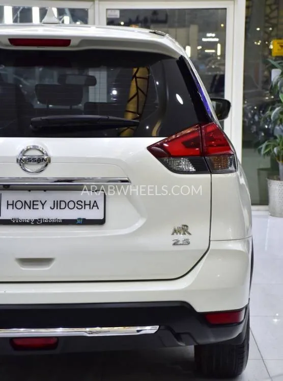 Nissan X-Trail 2021 for Sale in Dubai Image-9