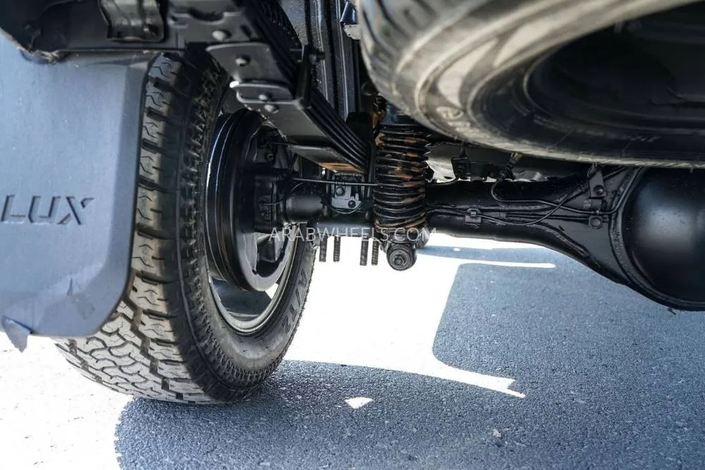 تويوتا هايلوكس 2018 for Sale in دبي Image-19