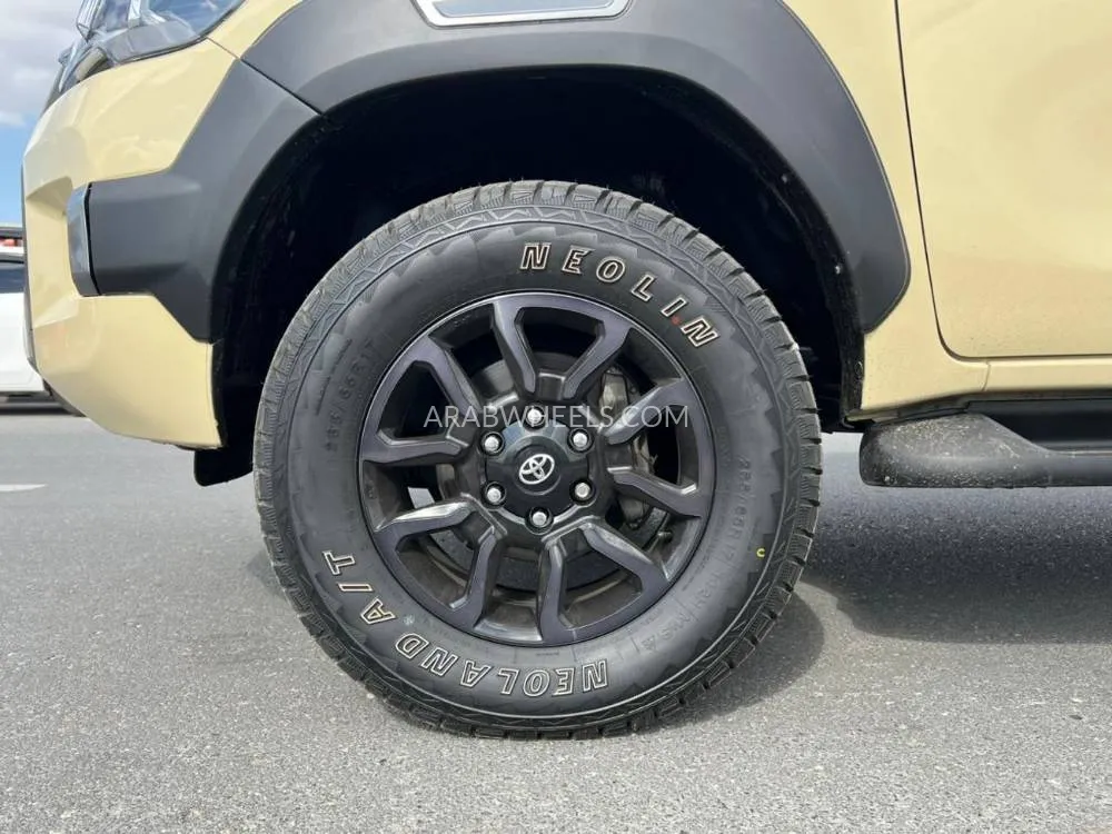 تويوتا هايلوكس 2023 for Sale in دبي Image-9