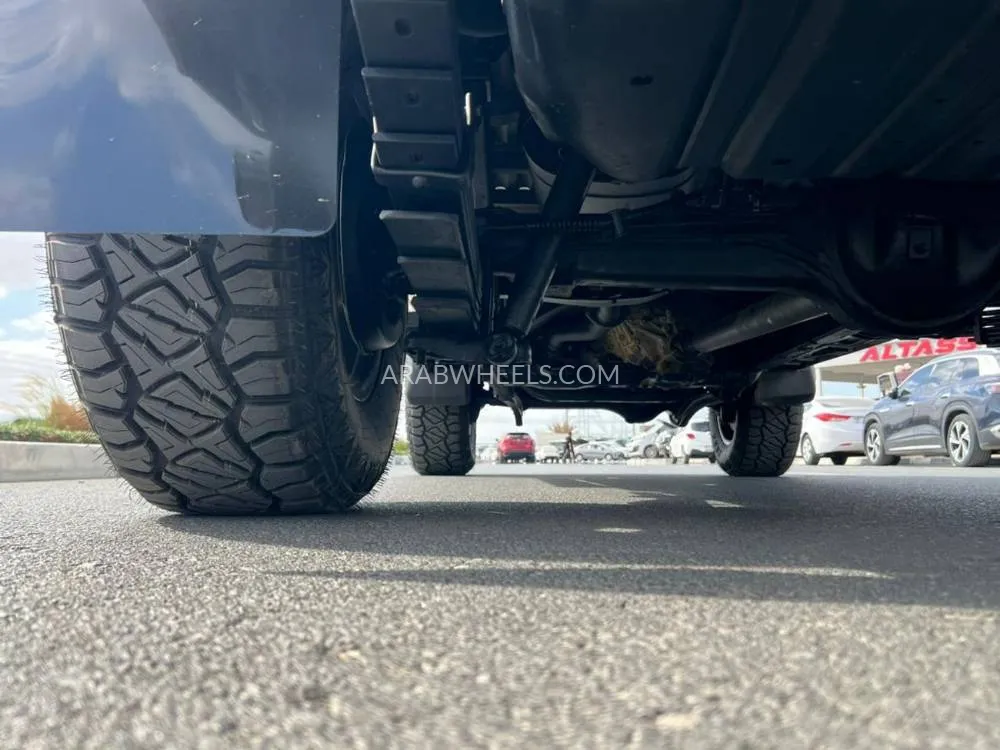 تويوتا لاند كروزر 70 سيريز 2022 for Sale in دبي Image-16