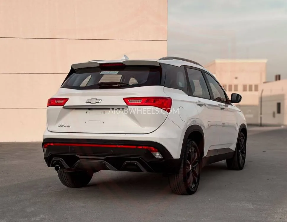 Chevrolet Captiva 2023 for Sale in Sharjah Image-6