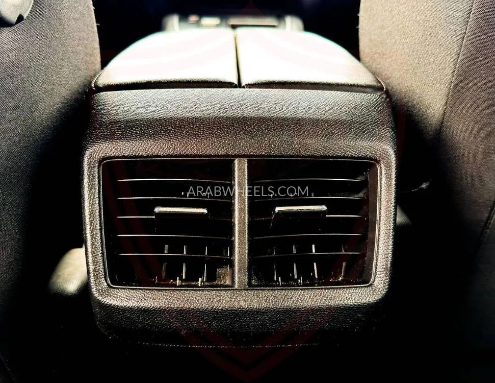 Citroen C5 Aircross 2023 for Sale in Sharjah Image-11