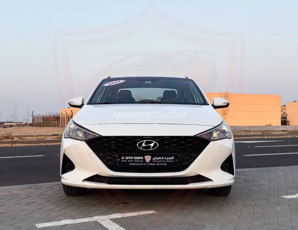 Hyundai Accent 2023 for Sale in Sharjah Image-2