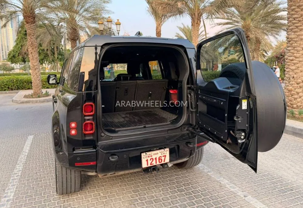 Land Rover Defender 2024 for Sale in Dubai Image-10
