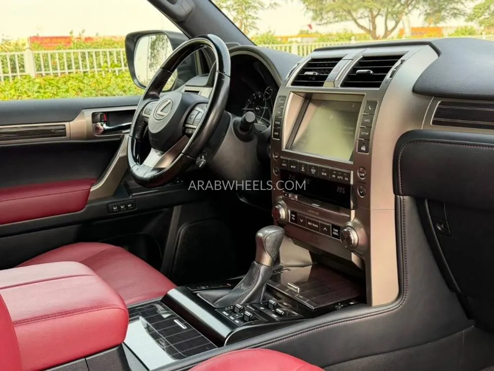 Lexus GX 2020 for Sale in Dubai Image-13