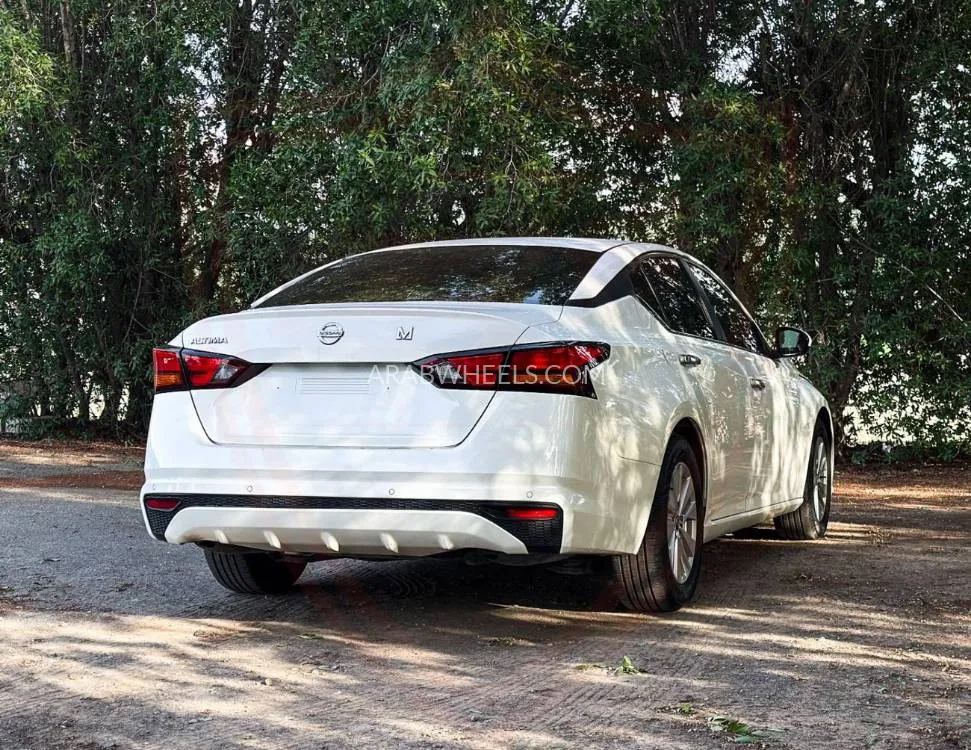 Nissan Altima 2022 for Sale in Sharjah Image-6