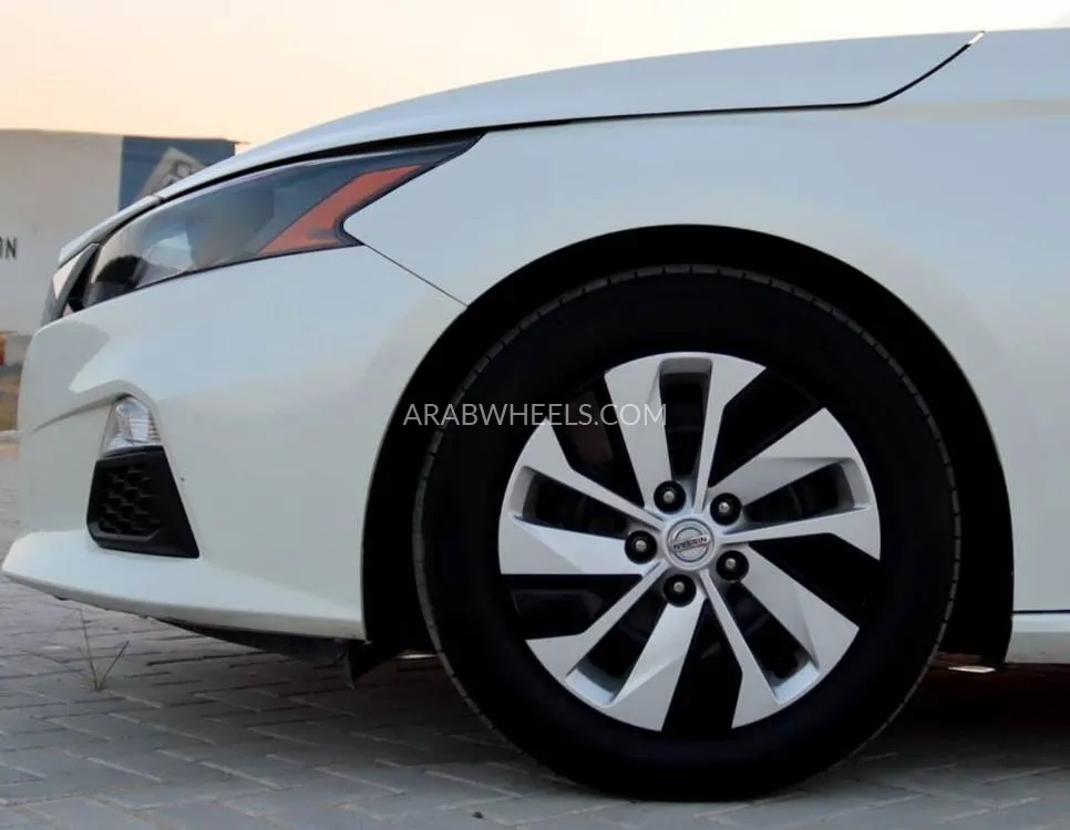 Nissan Altima 2022 for Sale in Sharjah Image-18