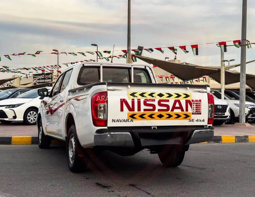 Nissan Navara 2022 for Sale in Sharjah Image-4