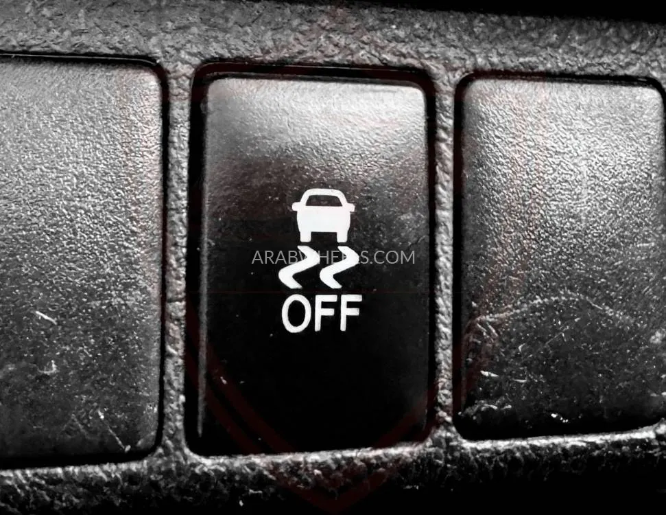 Toyota Hilux 2019 for Sale in Sharjah Image-14