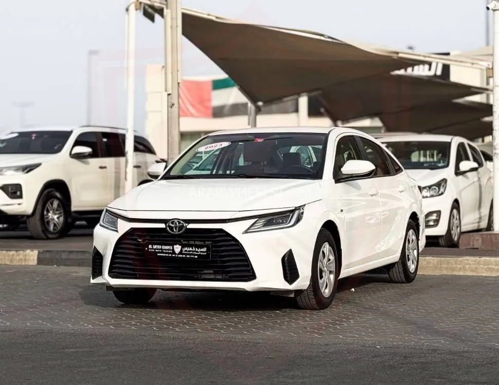 تويوتا يارس 2023 for Sale in الشارقة Image-3