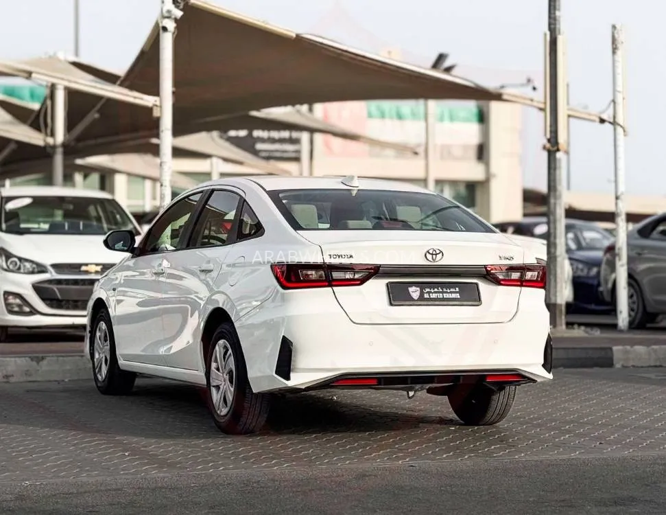 تويوتا يارس 2023 for Sale in الشارقة Image-4