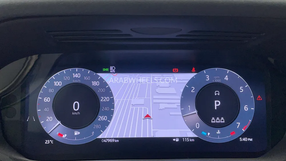 Land Rover Range Rover Evoque 2024 for Sale in Dubai Image-13